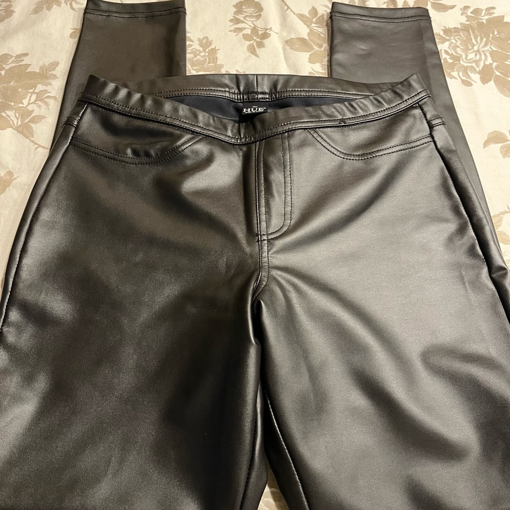 Hue faux leather leggings